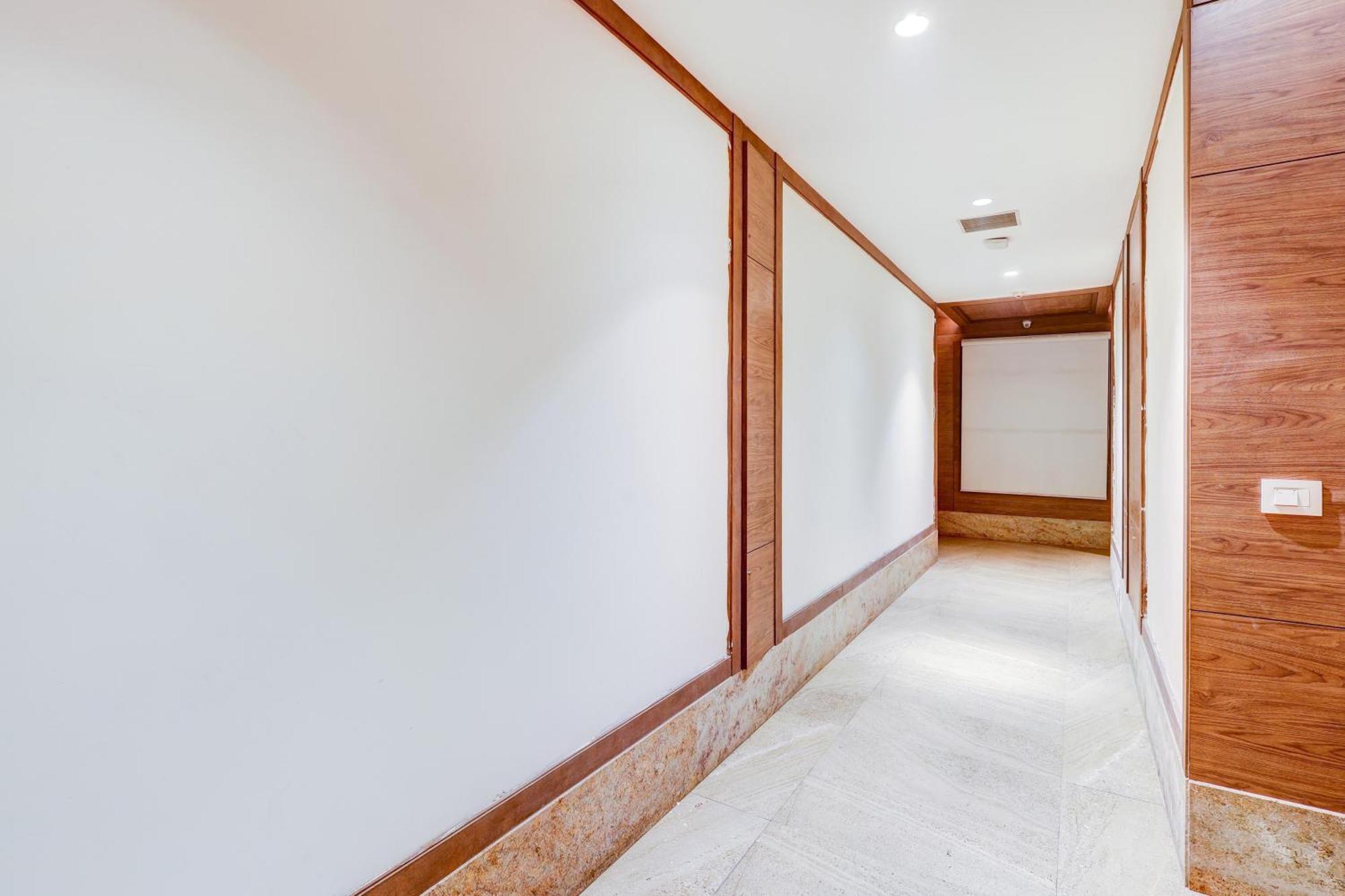 Super Townhouse Chhatarpur Near Metro Park Ню Делхи Екстериор снимка